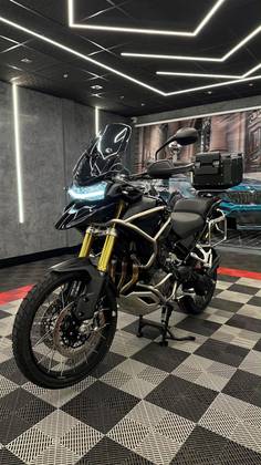 TRIUMPH TIGER 1200 BLACK EDITION TRIUMPH TIGER 1200 BLACK EDITION
